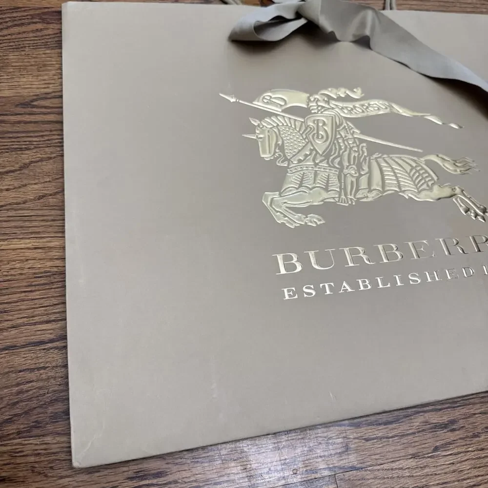 BURBERRY LARGE Heavy Paper Embossed Shopping Tote Bag Beige & GOLDE 21x16.5”